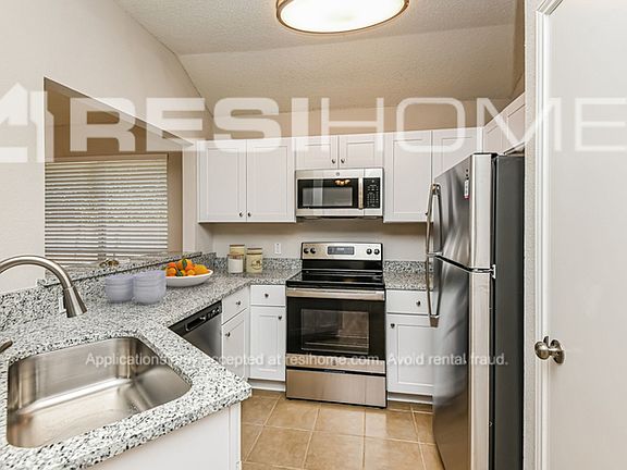4th image of 7425 Arbor Park Dr