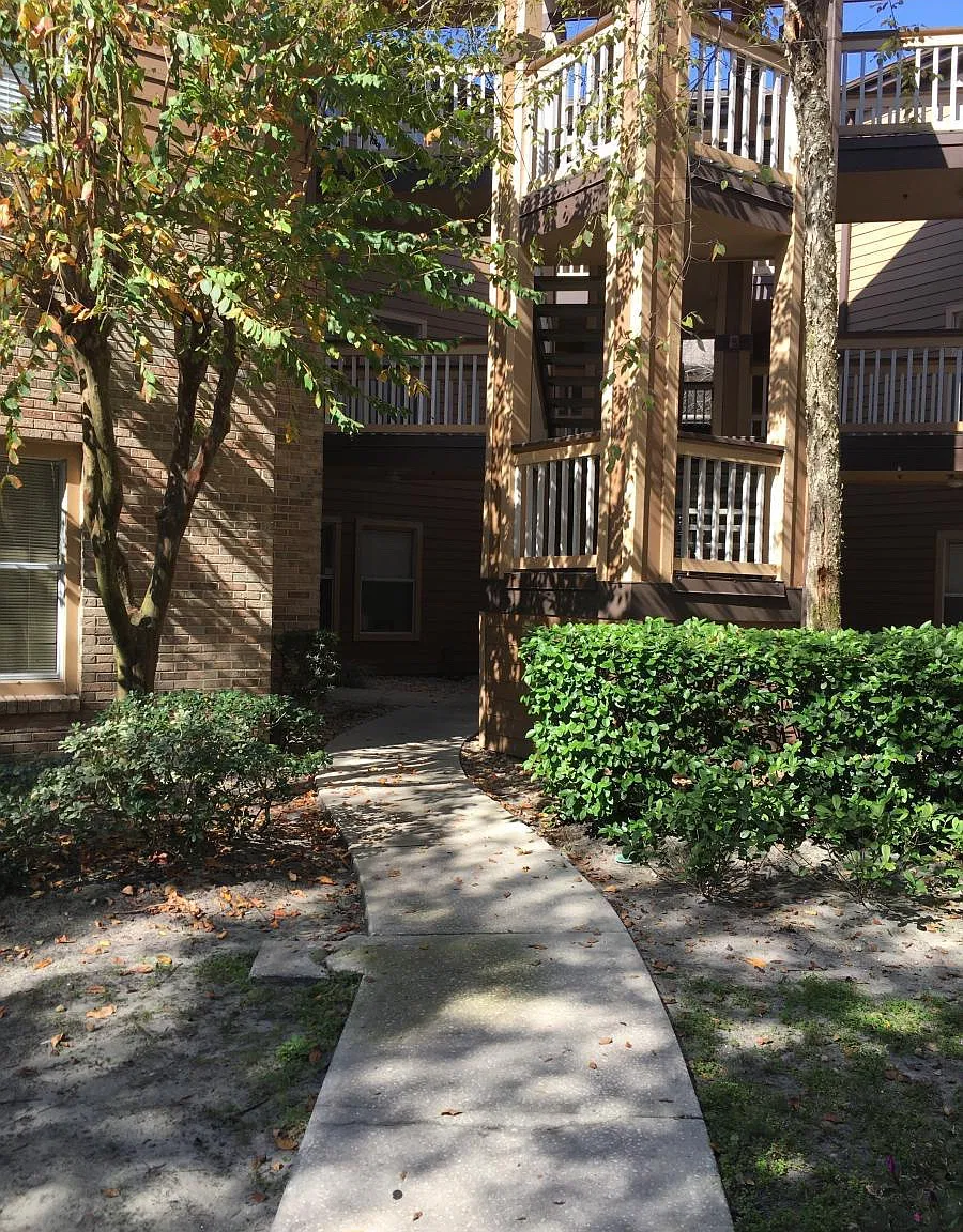 486 N Pin Oak Pl — Photo 2