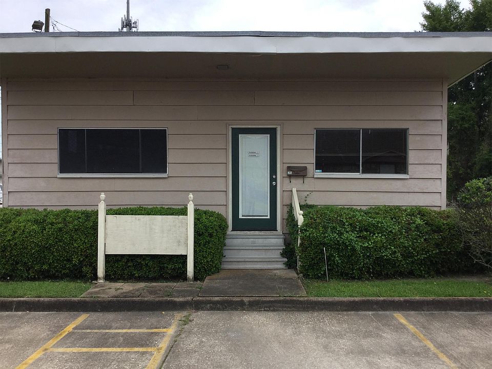 1st image of 215 N 18th St