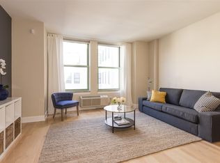 10 Regent St APT 211, Jersey City, NJ 07302