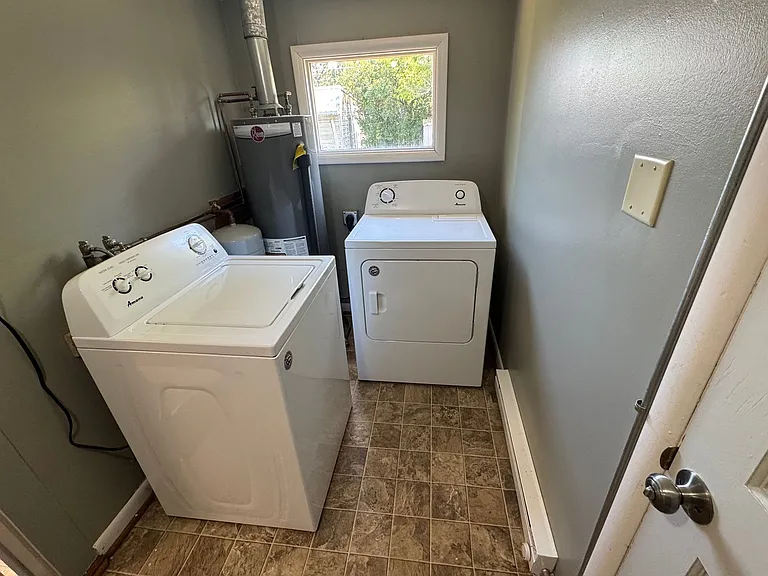 506 N Grand Ave — Photo 21