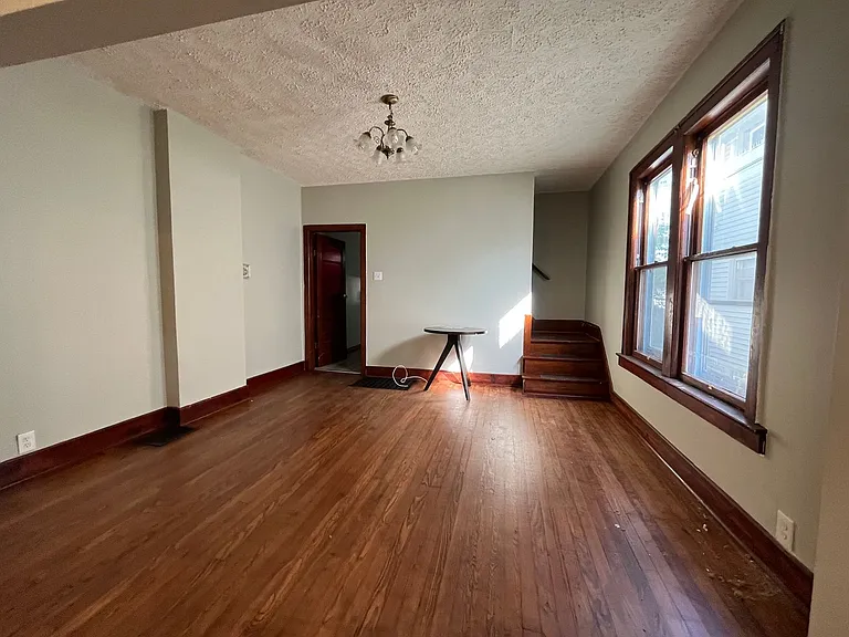58-60 N Ogden Ave — Photo 10