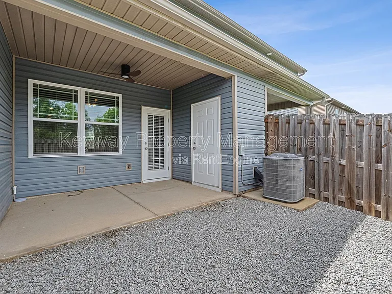 1913 Butternut Dr — Photo 17