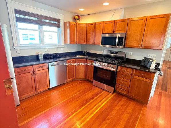 15 Waldo Ave, Somerville, MA