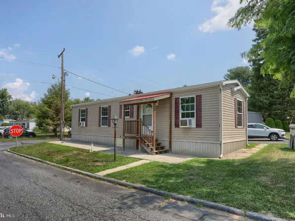 7 David Dr, Lebanon, PA 17046