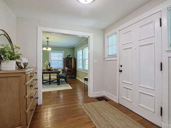3rd image of 2873 Linwood Ave