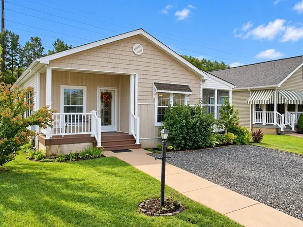 23 Redwood Ct, Mays Landing, NJ 08330