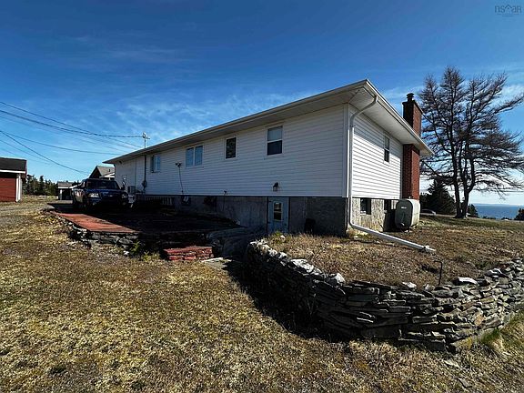 3rd image of 1659 Highway 206