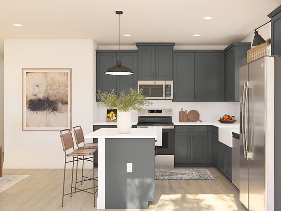 4th image of 3197 Savona Boulevard #39
