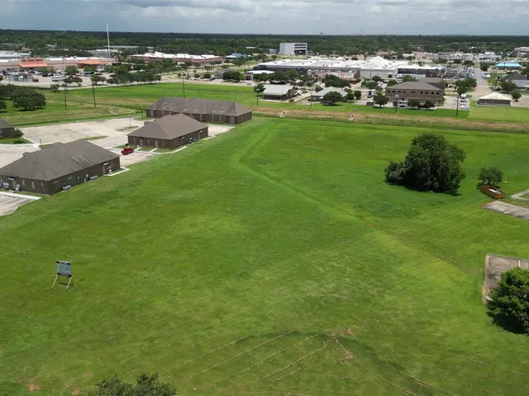 0 Lake Rd, Lake Jackson, TX 77566