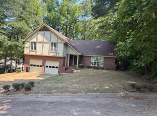 803 20th Ave N, Columbus, MS 39701