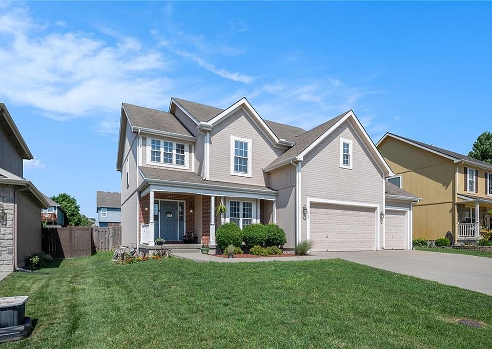 922 Southfork St, Lansing, KS 66043 | Zillow