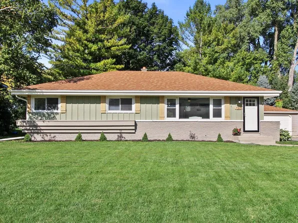 7849 North Link PLACE, Milwaukee, WI 53223