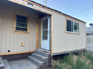 807 1/2 W Buffalo St, Rawlins, WY 82301