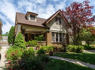 2410 E Menlo Blvd, Shorewood, WI 53211
