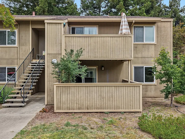 3383 Foxtail Ter — Photo 31