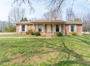 2214 Allison Ln, Springfield, TN 37172