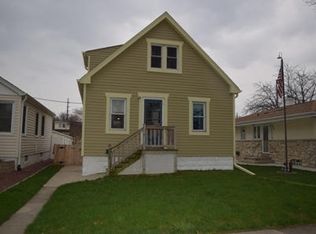 2129 E Vollmer Ave, Milwaukee, WI 53207