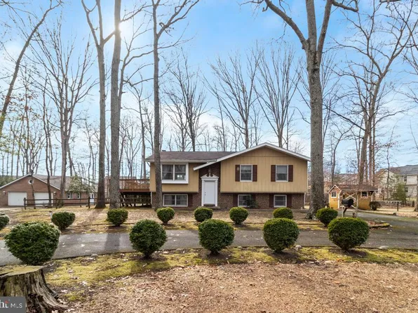 3485 Twinbrook Dr, Waldorf, MD 20603