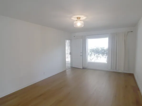 11610 Oxnard St #1, North Hollywood, CA 91606
