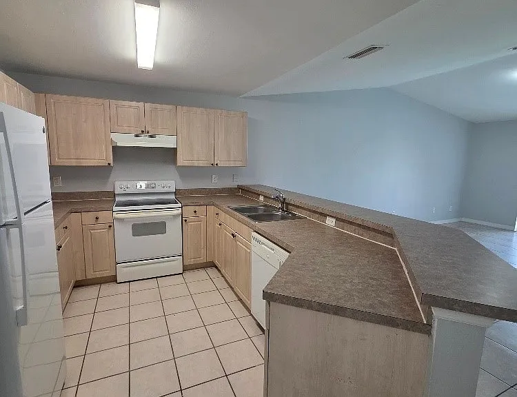 2408 Joe Ave S — Photo 8
