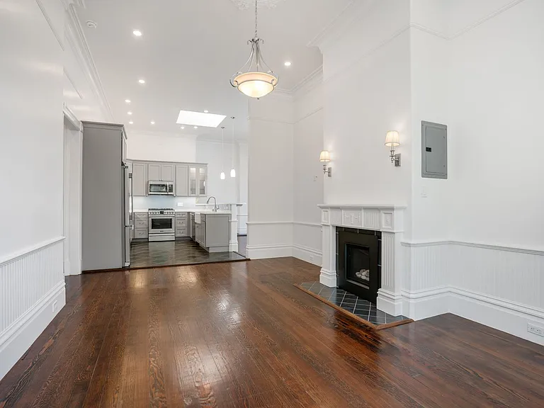 2852 Pine St #2854 — Photo 7