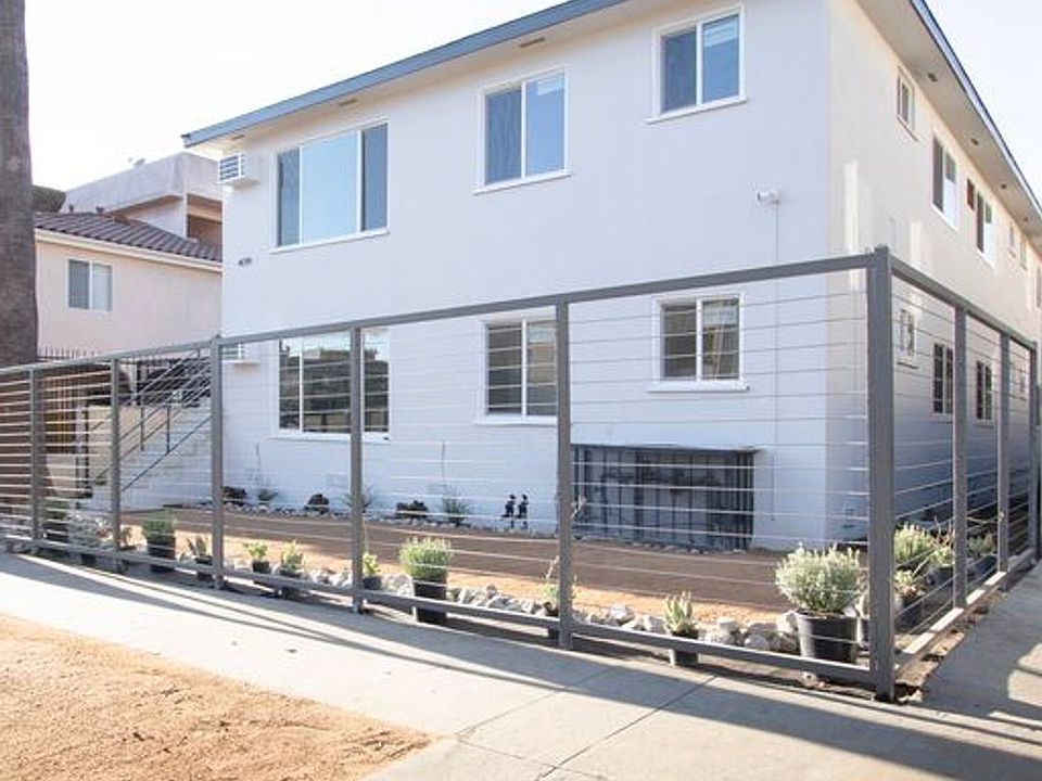 1st image of 4019 Oakwood Ave #3
