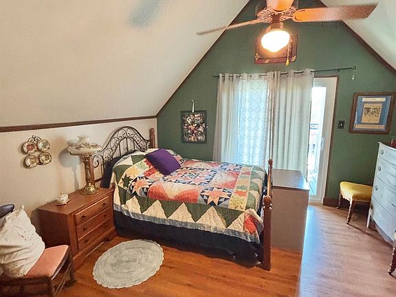 5th image of 5205 Pecan Point Ln