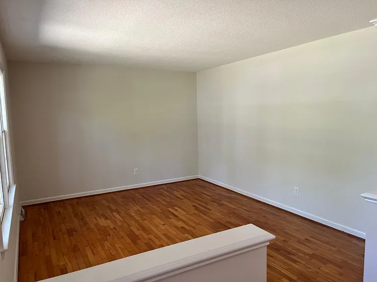 5606 Hillwood St — Photo 6