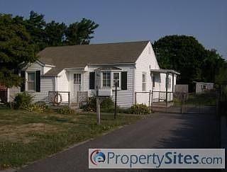 2nd image of 33 Newins St