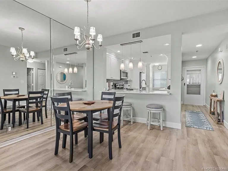 6082 SE Landing Way #7 — Photo 12