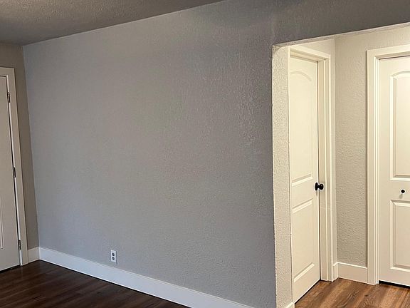 3rd image of 1745 & 1747 Bonnie Brae Ave