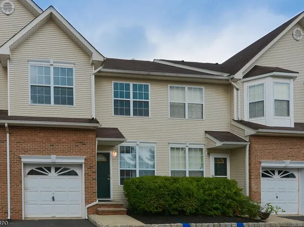 11 Reins Ct #906, Somerset, NJ 08873