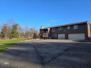 33 Old Newark Valley Rd, Endicott, NY 13760