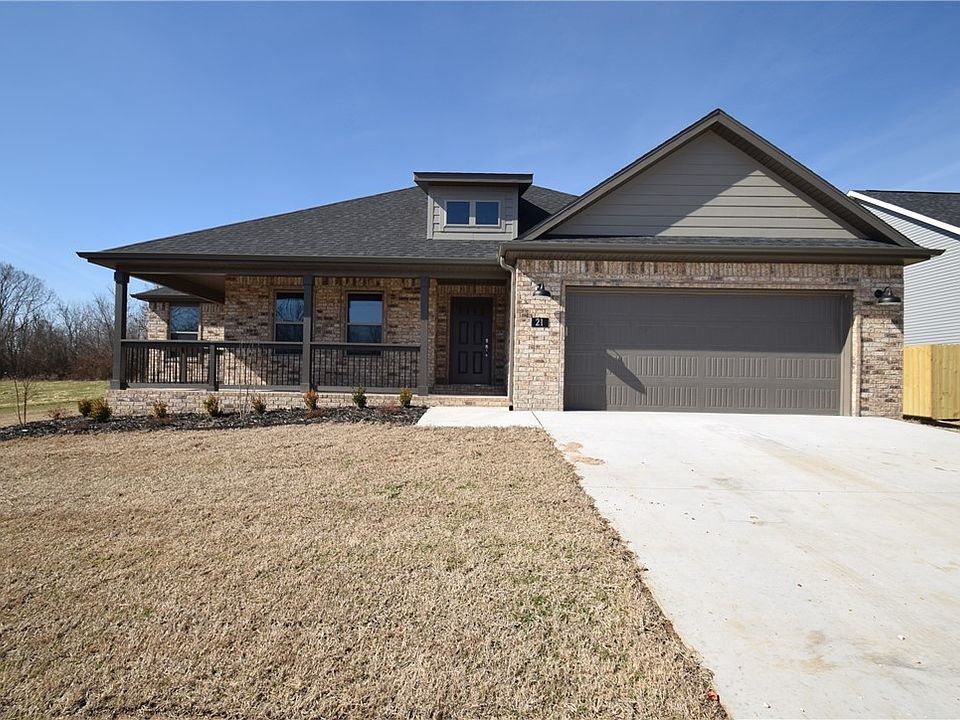 1st image of 21 Lockhart Dr