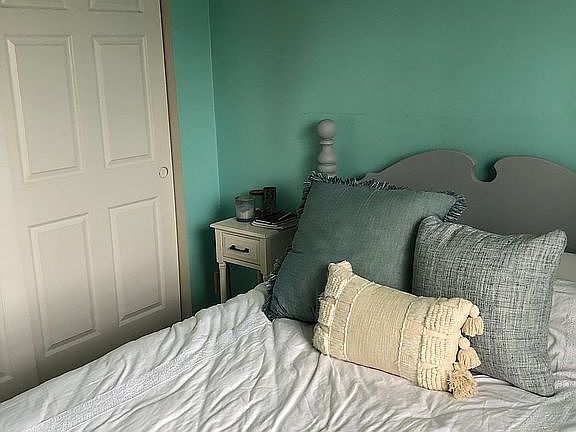 3rd image of 3703 E Barrington Dr APT 305