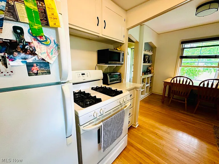 7077 Greenleaf Ave — Photo 18