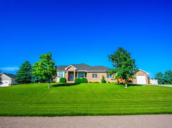 9471 S Sierra Dr, North Platte, NE 69101