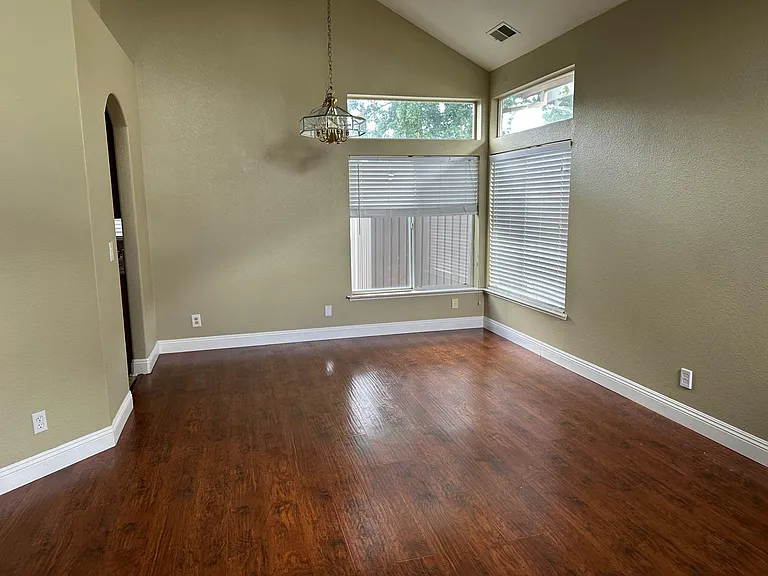 10141 Sheffield Oak Way — Photo 2