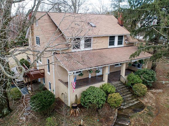3rd image of 365 Winchester St