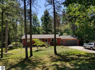 1391 Hobbs Hwy S, Traverse City, MI 49696