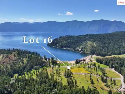 16 N Camp Bay Rd, Sagle, ID, 83860