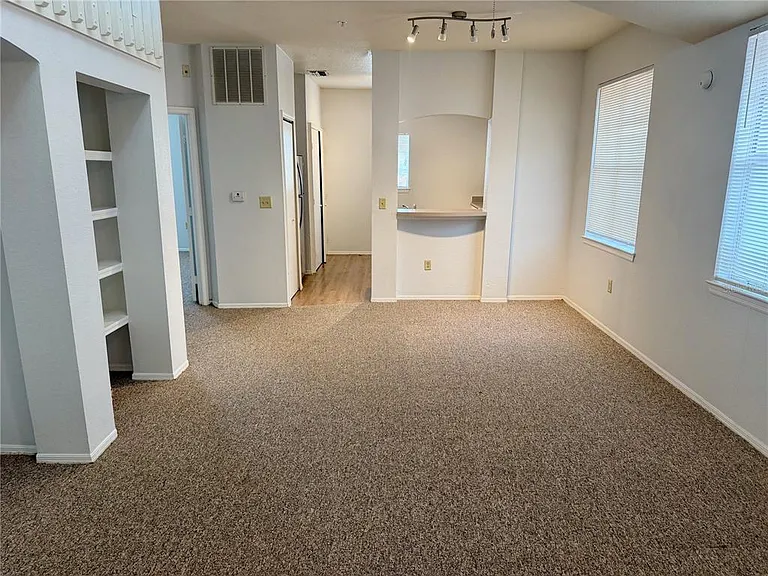 122 Vista Verdi Cir #320 — Photo 3
