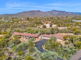 39402 N Spur Cross Rd, Cave Creek, AZ 85331