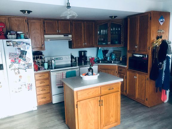 4th image of 1903 Ryan Ave