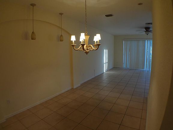 4th image of 1214 Sweet Violet Ct Lot 77