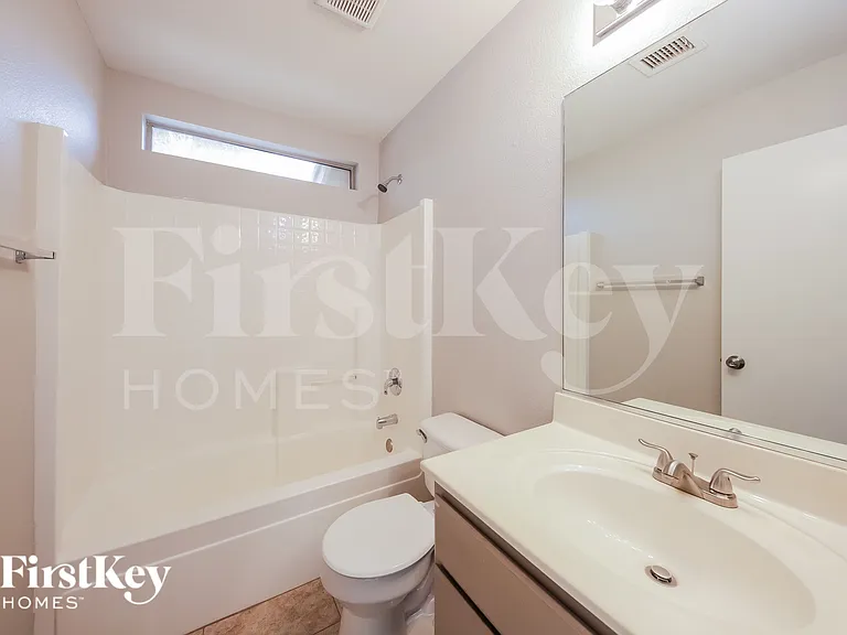 6968 W Aire Libre Ave — Photo 13