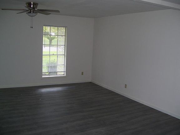 4th image of 109 Mimosa Dr