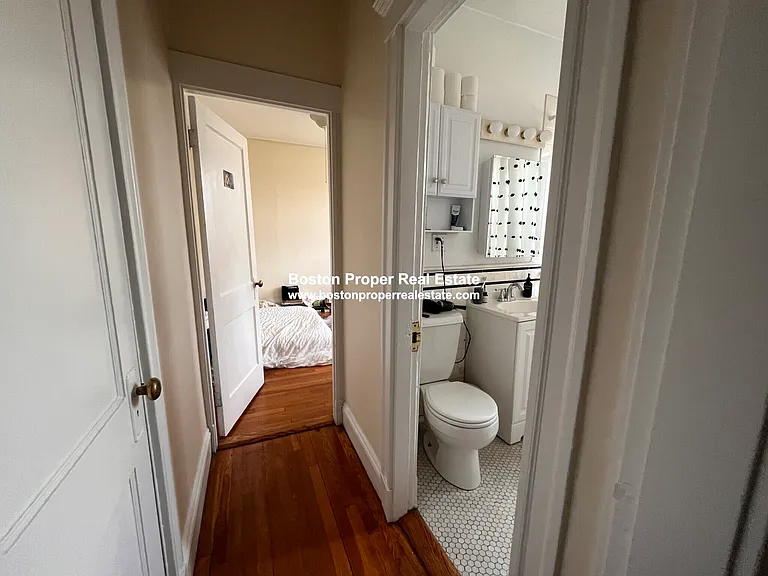 15 Melvin Ave #6 — Photo 7