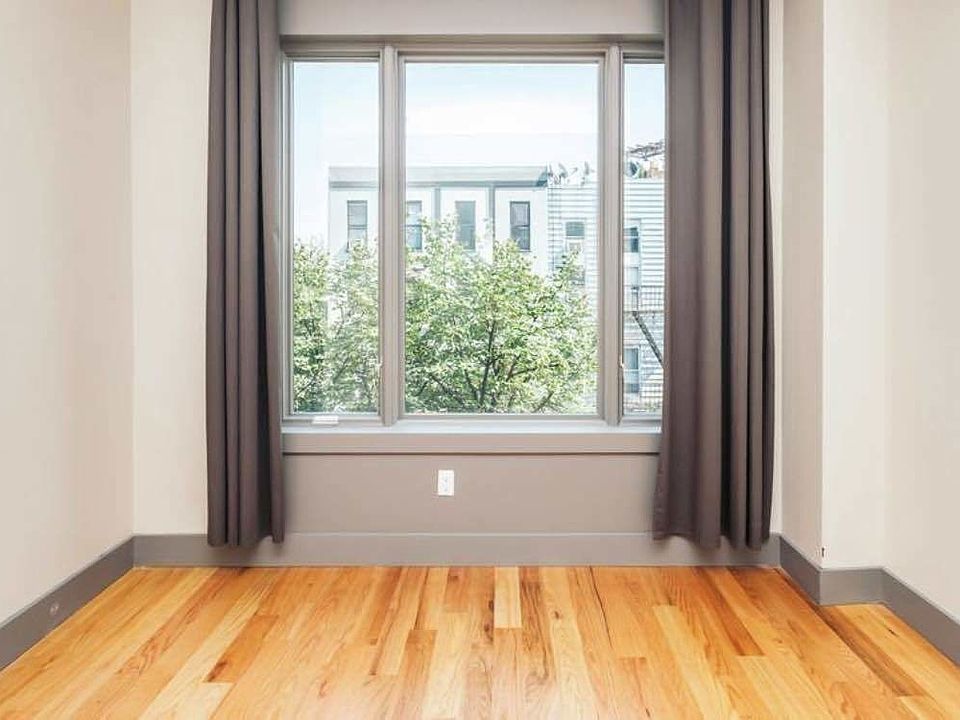 1st image of 337 Melrose St #4A